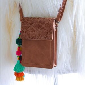 NWOT Brown tan Phone crossbody purse ✨
